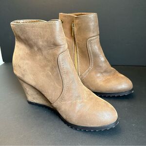 Bull Boxer Brown Vegan Leather Wedge Booties Size 7.5‎ (38)